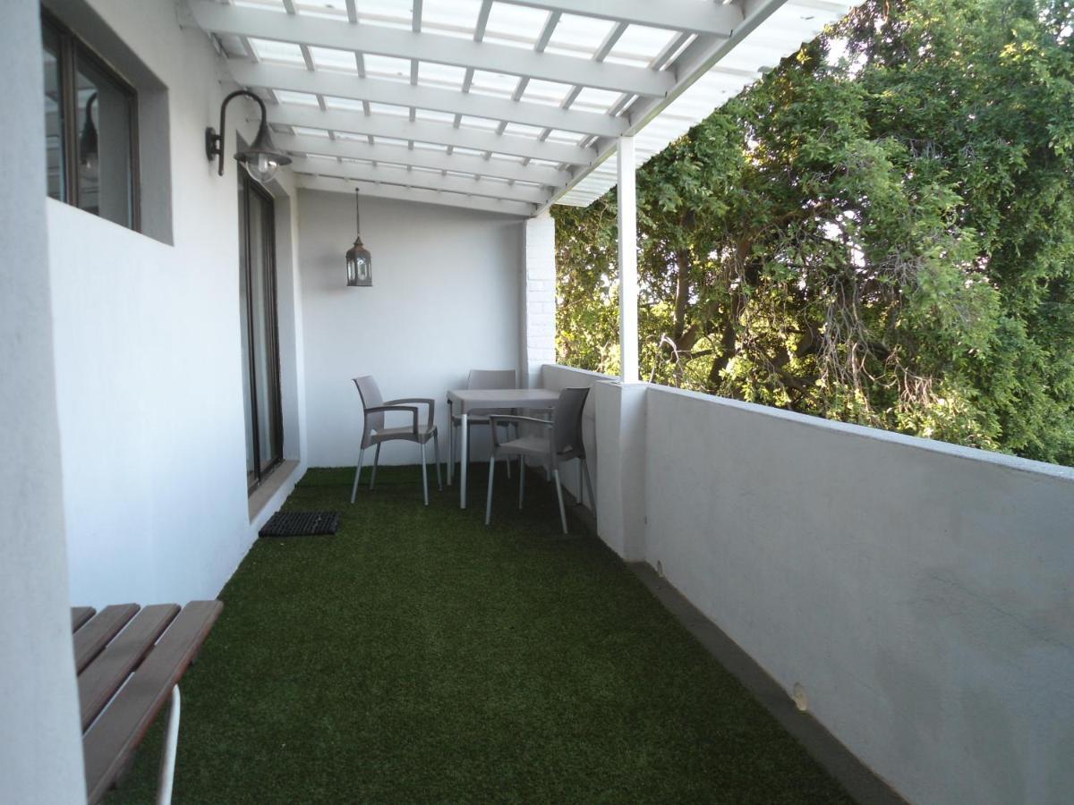 "La Couronne" Appartement Johannesburg Buitenkant foto